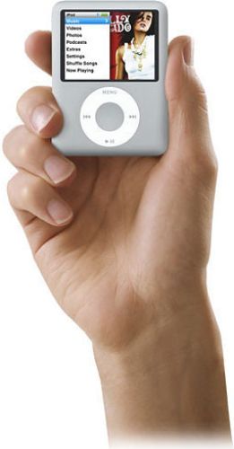 Refurbished Apple iPod Nano 3rd Gen - Reebelo US