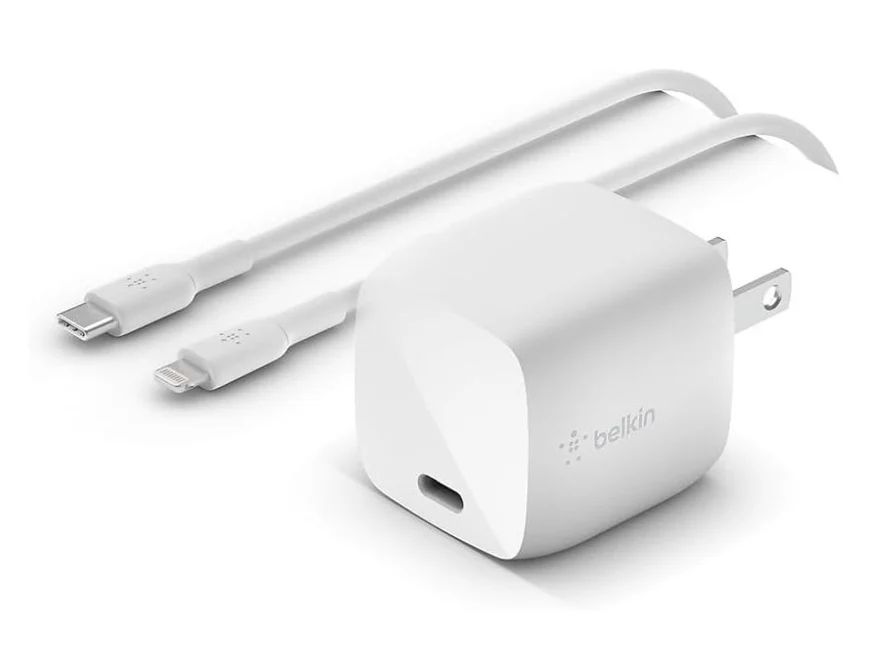 Belkin Boost Charge 30W GaN Wall Charger + USB-C to Lightning - White