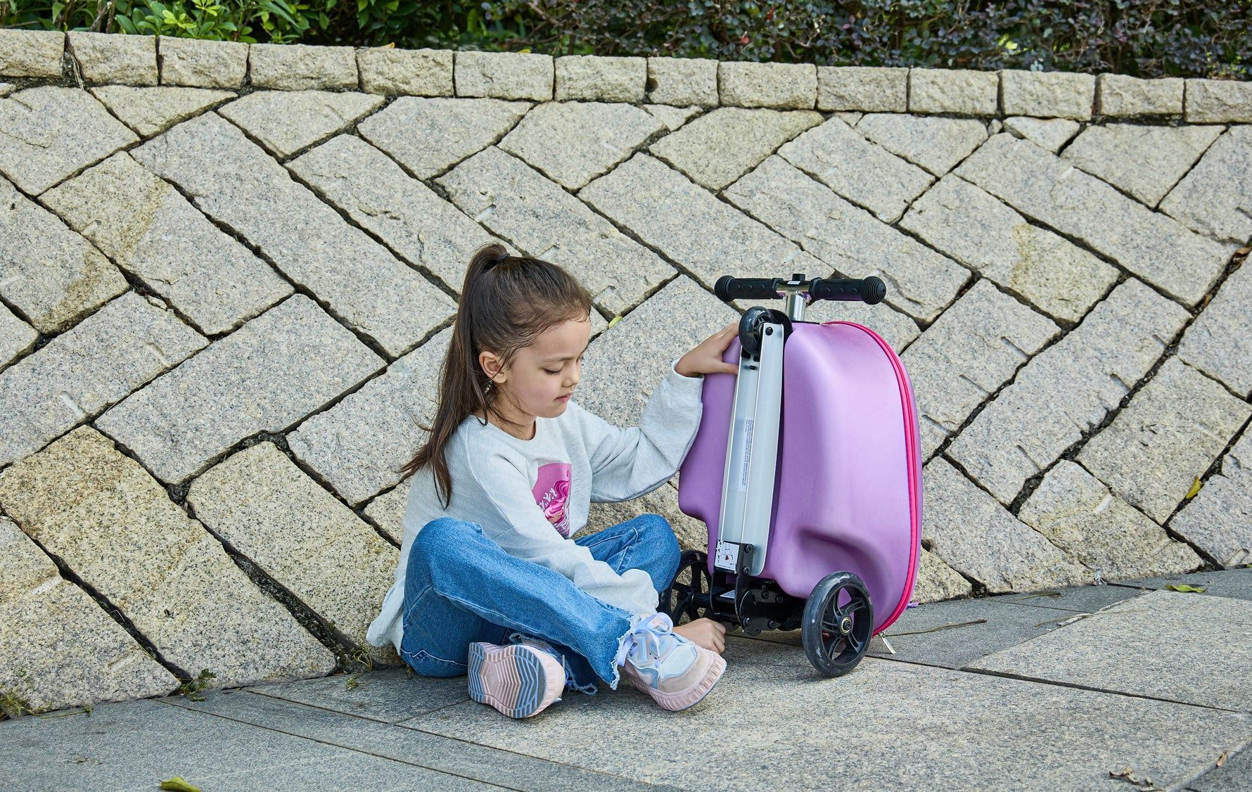 Refurbished GoPowerBike GoVoyage Kids 2-in-1 Luggage Scooter - Reebelo US