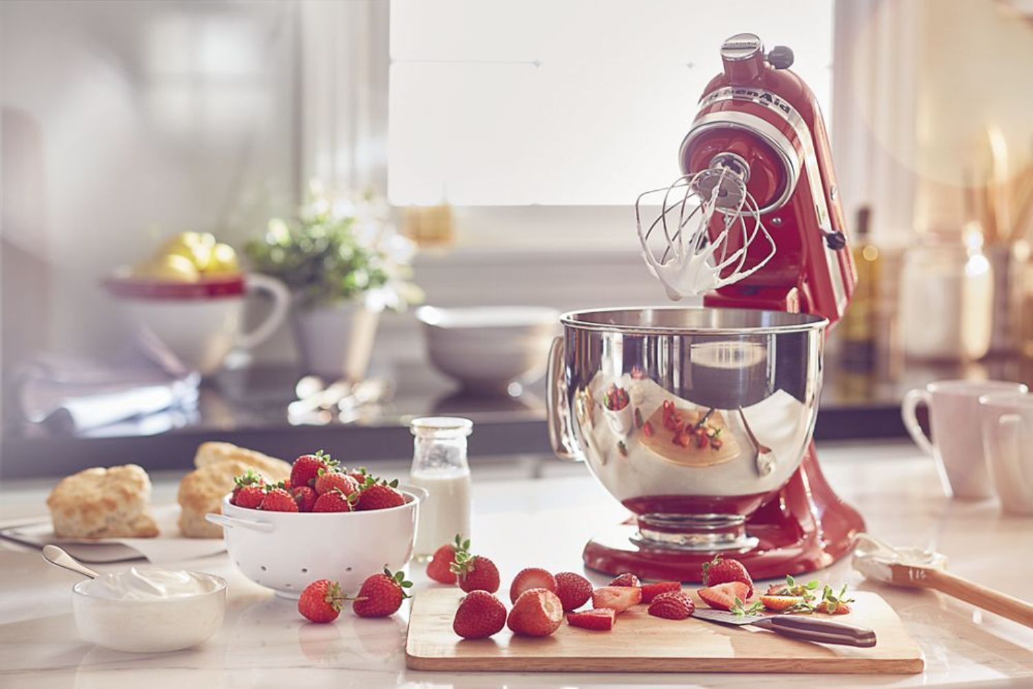 Refurbished KitchenAid Artisan Series 5 Quart Tilt-Head Stand Mixer KSM150PS - Reebelo US