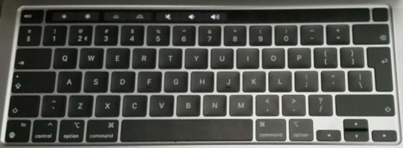 Refurbished MacBook Pro (2020) 13.3-inch with ISO Keyboard - Reebelo US