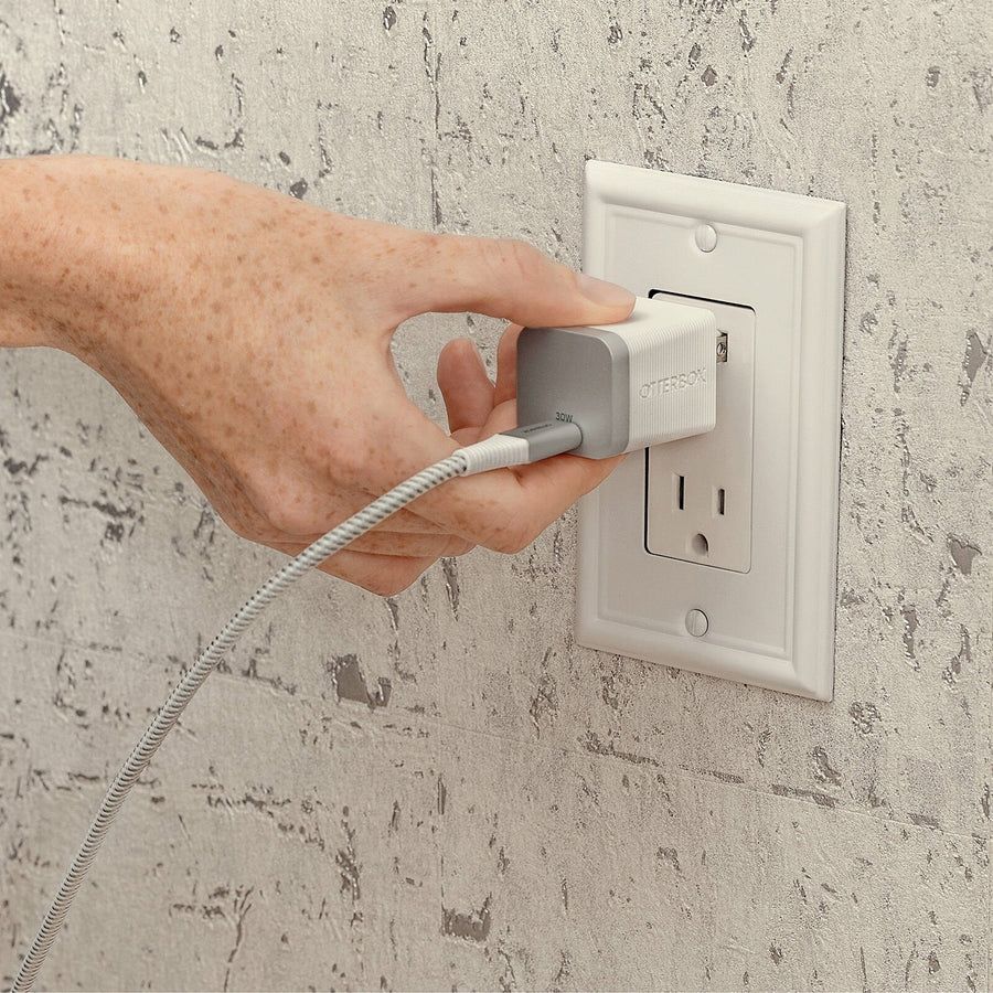 Otterbox Premium Pro Fast Charge USB-C Wall Charger - 30W - Reebelo US