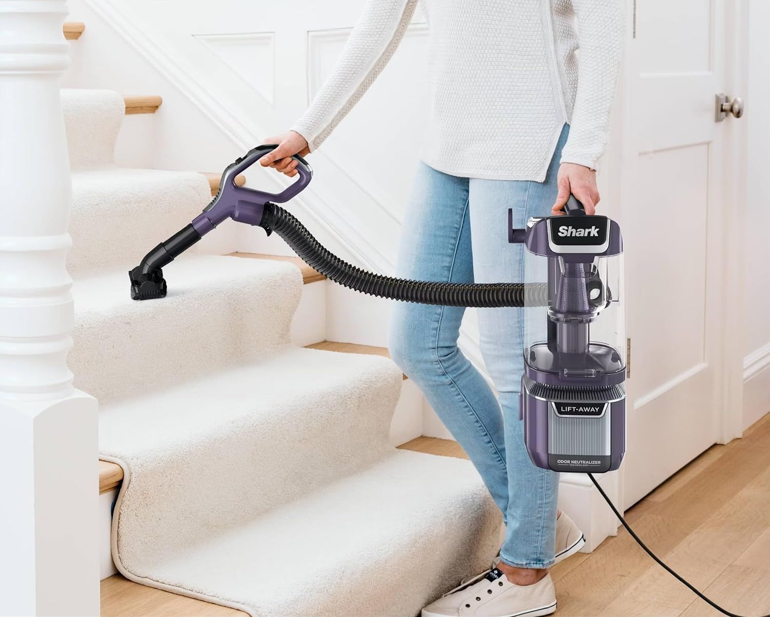 Refurbished Shark LA701 Rotator Pet Lift-Away ADV Upright Vacuum Cleaner - Reebelo US